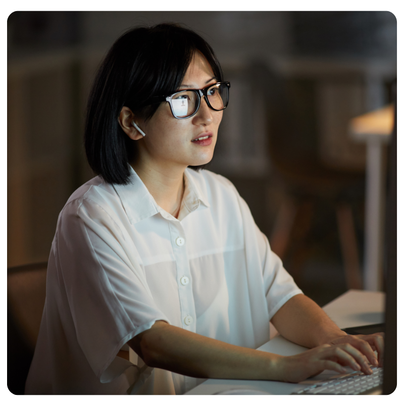 woman in glasses on laptop (1)